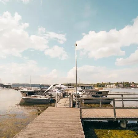 Hamptons Nad Zatoką 4*